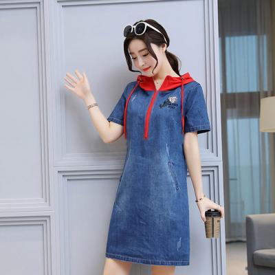 ĐẦM JEAN SUÔNG PHỐI NÓN ĐỎ THÊU HOA HỒNG - NJ139